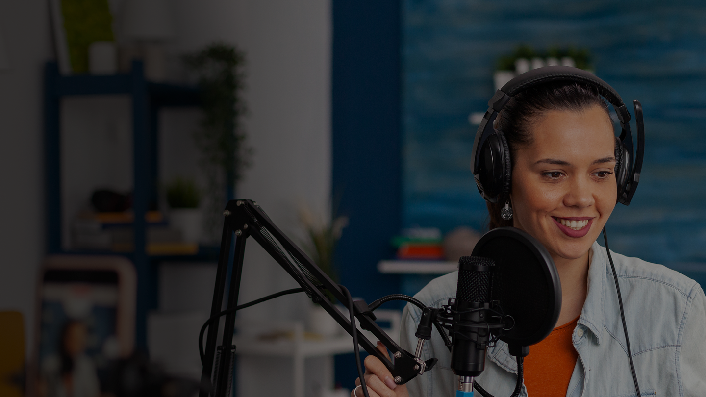 social-media-influencer-looking-laptop-recording-video-woman-vlogger-streaming-online-podcast-smartphone-content-creator-home-studio-using-audio-broadcasting-equipment 1 (2)